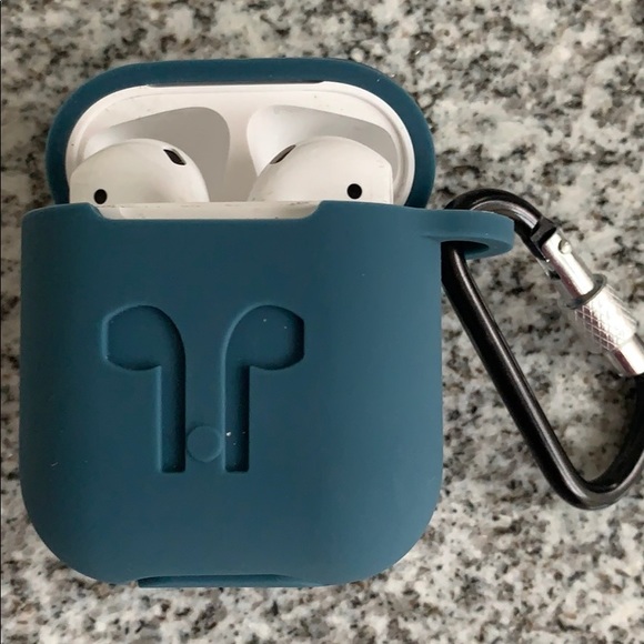 Apple AirPods waterproof rubber case with clip!!! - Picture 2 of 7